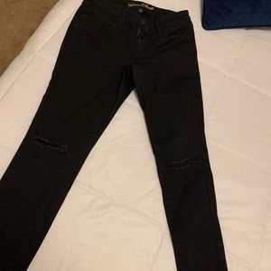 Universal Thread ripped jean